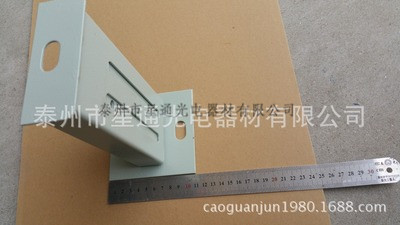 20-30cm服務(wù)器機(jī)柜可調(diào)底座現(xiàn)